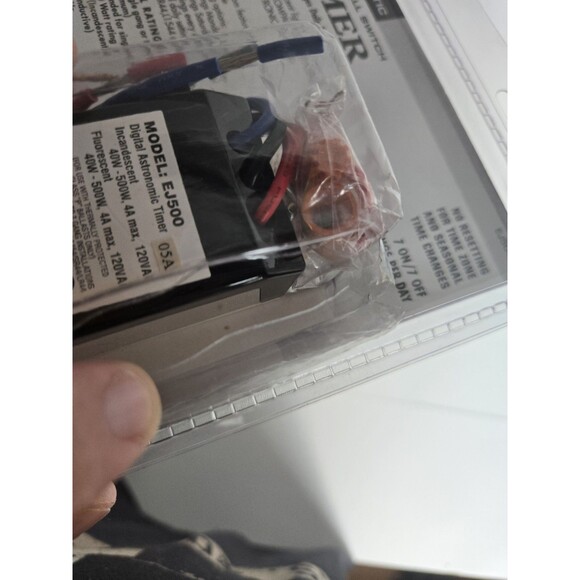 Intermatic Indoor Digital Wall Switch Timer EJ500C White Flush Mount New - Picture 4 of 4